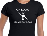 Dames t- shirt 'O look it's wine o clock'