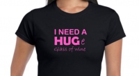 I need a huge glass of wine dames t- shirt