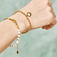 Roestvrijstalen  armband met hart Lara