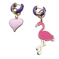 Bedel oorbellen fuchia pelikaan en hart