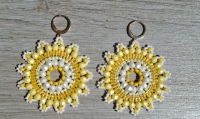 Mandala oorbellen geel