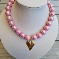Roze parelketting met gouden hart