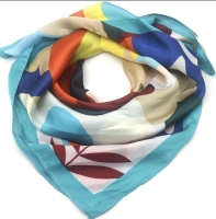 Zijde look bandana 70 x 70 Blauw .